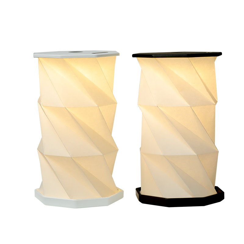 Expandable Lamps
